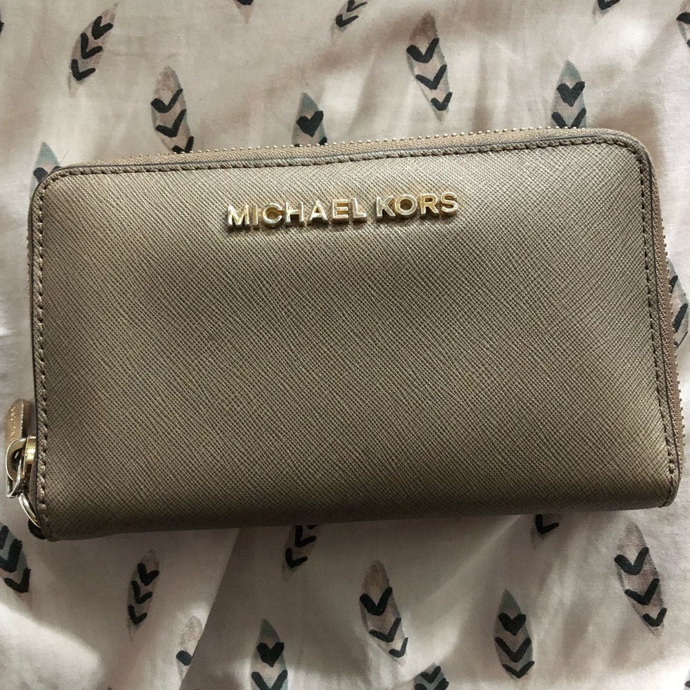 Michael Kors wallet